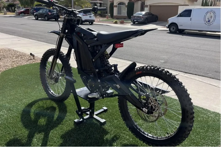 $3500 : Surron light bee x 2024 image 1