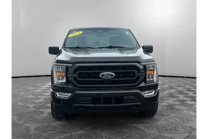$38577 : Ford F-150 2023 4x4 XLT 4dr image 8