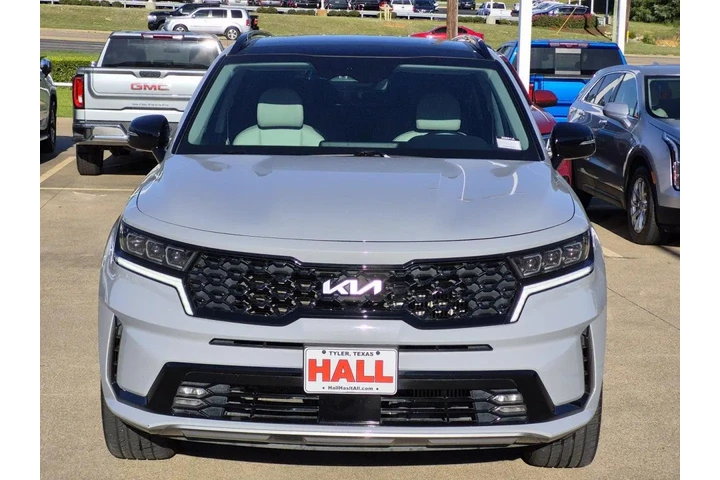 $28593 : Kia Sorento 2023 AWD SX 4dr image 2