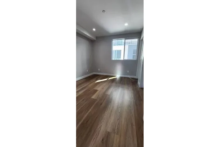 $1080 : Fully attached 1bed/1bath image 3