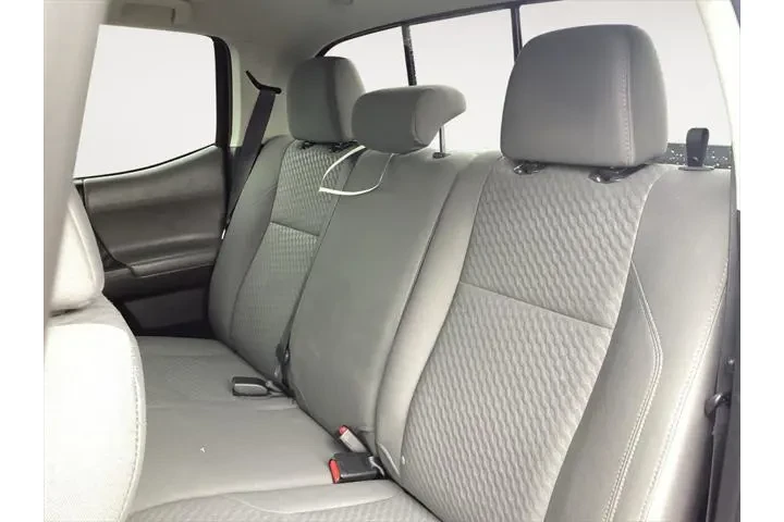 $34000 : Toyota Tacoma 2021 4x2 SR5 V image 7