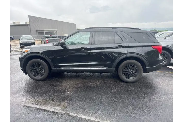 $32990 : Ford Explorer 2024 AWD XLT 4 image 4