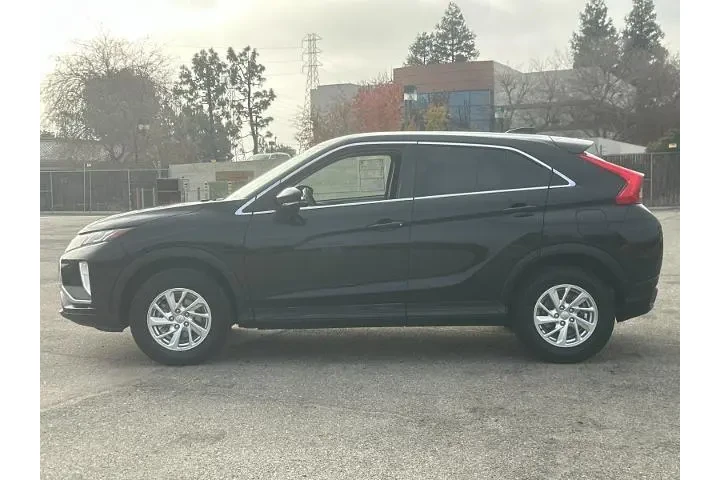 $12990 : Mitsubishi Eclipse Cross 201 image 6