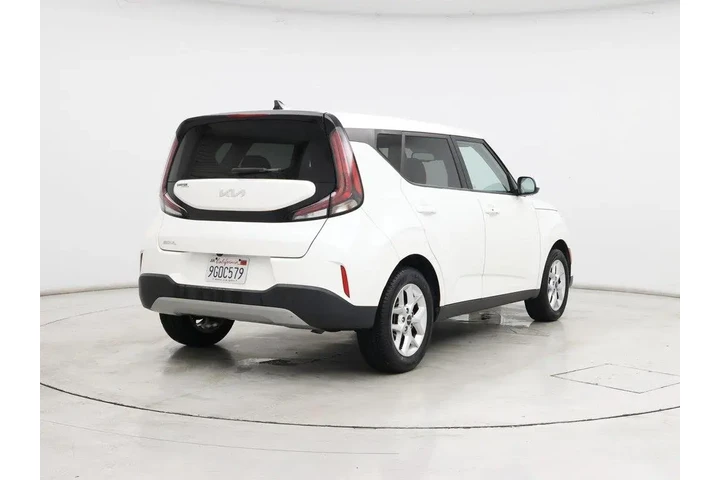 $16998 : Kia Soul 2023 S 4dr Crossove image 8