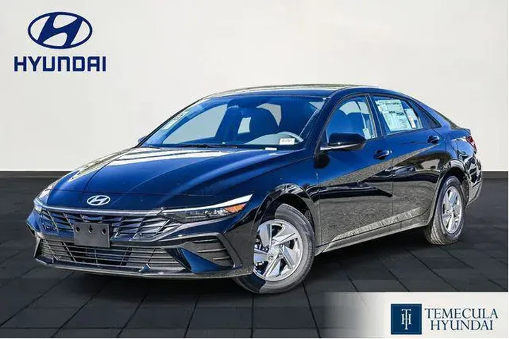 $23000 : Hyundai ELANTRA 2026 SE 4dr image 1