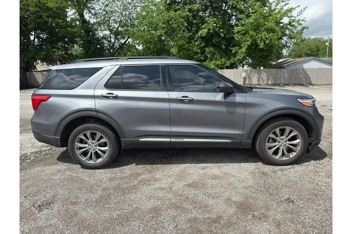 $26225 : Ford Explorer 2022 AWD XLT 4 image 8