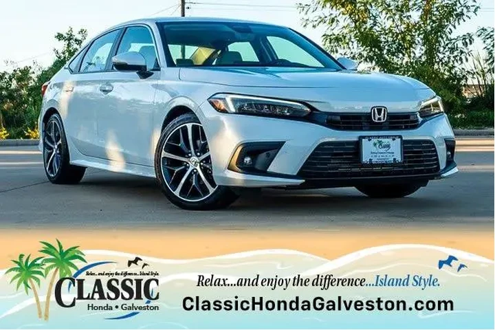 $26946 : Honda Civic 2024 Touring 4dr image 1