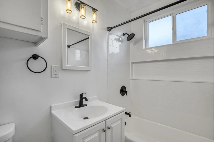 $2000 : Apartamentos Remoledados image 5