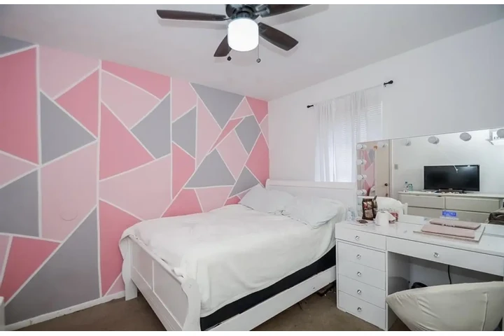 $1700 : Rent image 7