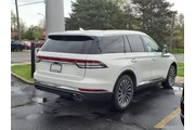 $38995 : Lincoln Aviator 2022 AWD Res thumbnail