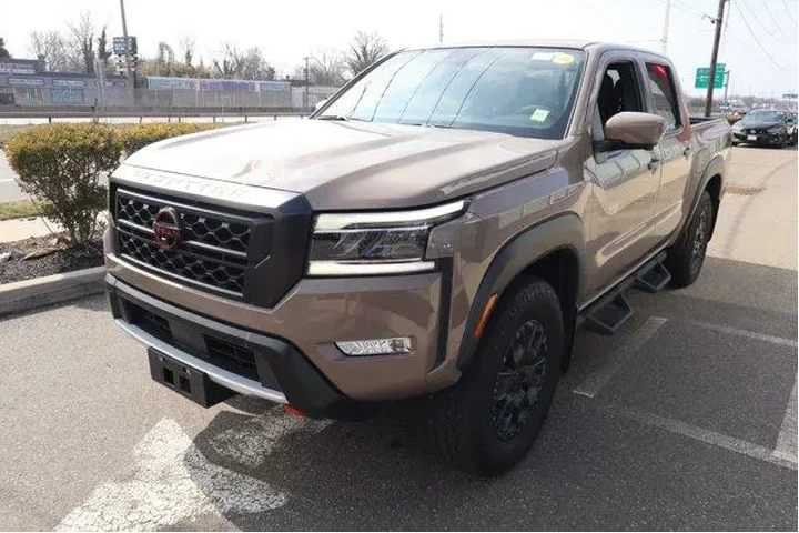 $33720 : Nissan Frontier 2023 4x4 SV image 10