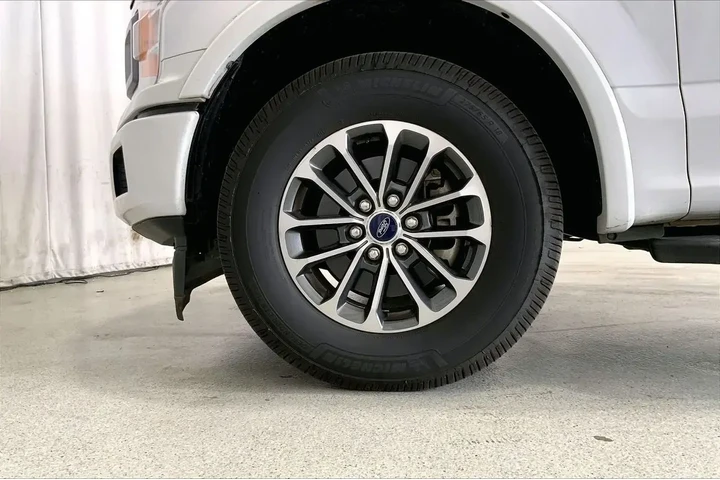 $28921 : Ford F-150 2018 4x2 XLT 4dr image 6