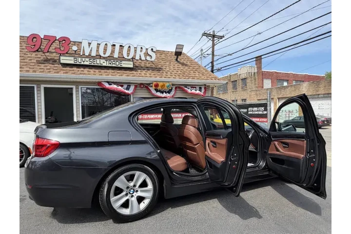 $7699 : 2013 BMW 5 Series 528i xDrive image 3