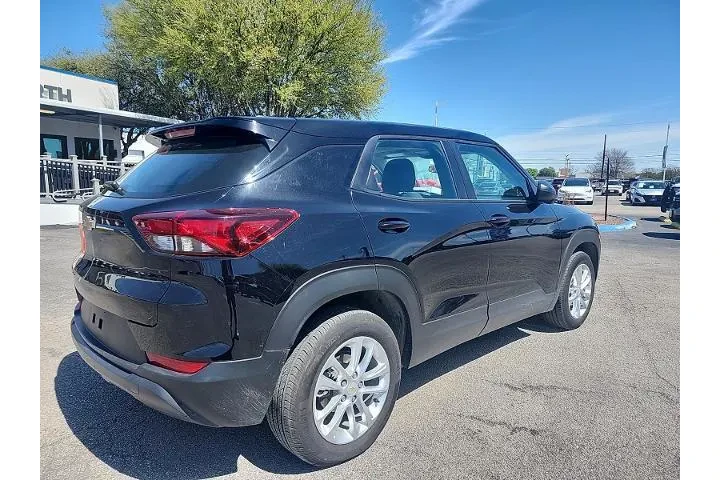 $20997 : Chevrolet Trailblazer 2024 L image 3