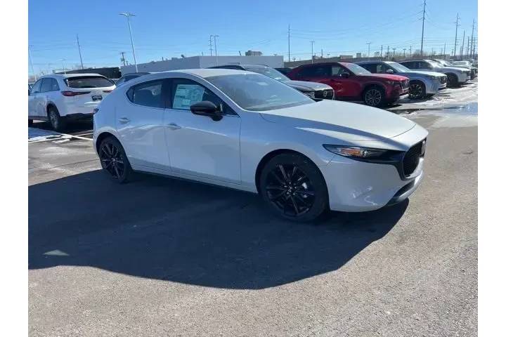 $25980 : Mazda Mazda3 Hatchback 2025 image 1
