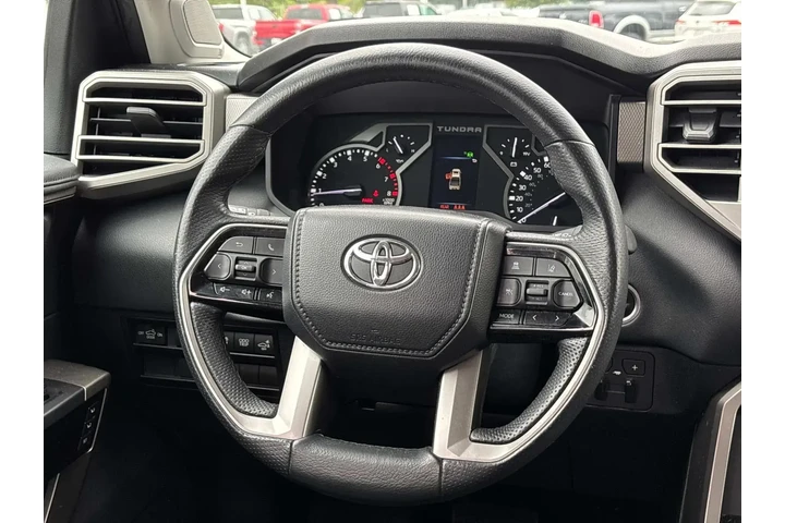 $44190 : Toyota Tundra 2022 4x4 Limit image 10