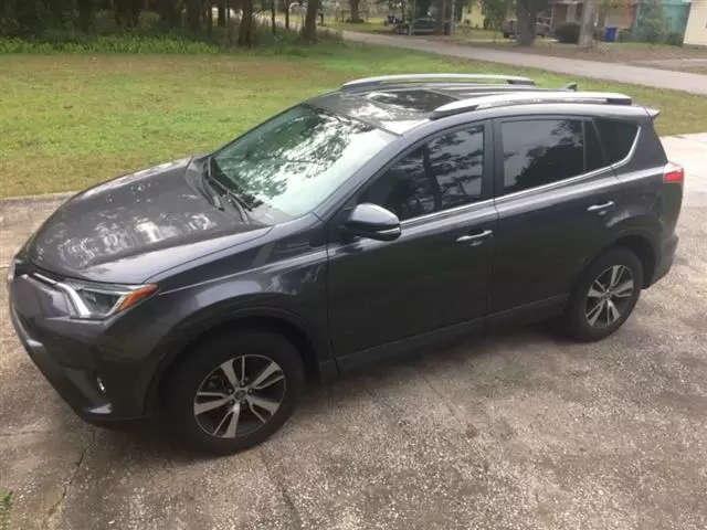 $13500 : 2017 TOYOTA RAV4 XLE image 2