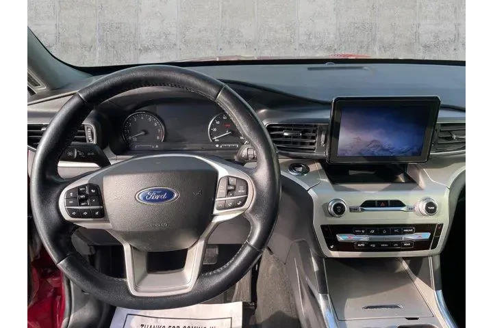 $29299 : Ford Explorer 2022 AWD XLT 4 image 9