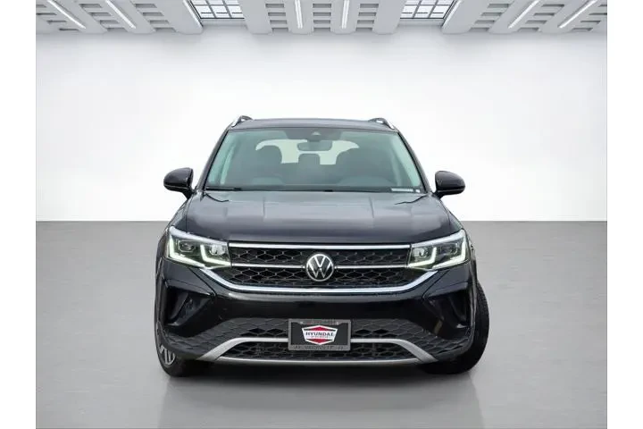 $19689 : Volkswagen Taos 2022 AWD SEL image 2