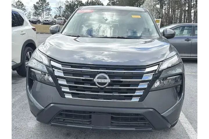 $20593 : Nissan Rogue 2025 SV 4dr Cro image 2