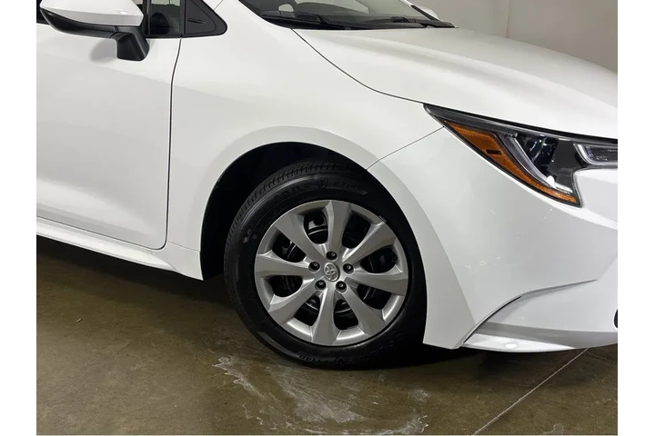$23997 : 2025 Corolla LE image 8