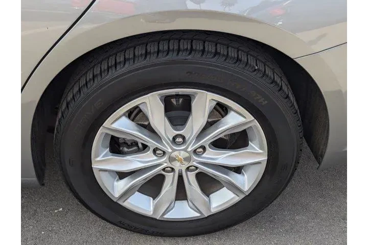 $18999 : Chevrolet Malibu 2023 LT 4dr image 6