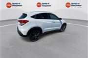 $22161 : PRE-OWNED 2022 HONDA HR-V SPO thumbnail