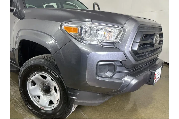 $35000 : Gold Certified2023 Tacoma SR image 7