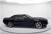 $26956 : Pre-Owned 2022 Challenger R/T thumbnail