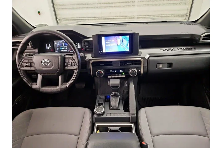 $38998 : Toyota Tacoma 2025 4x4 SR5 4 image 9