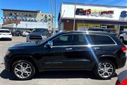 $33299 : 2021 Grand Cherokee Overland thumbnail