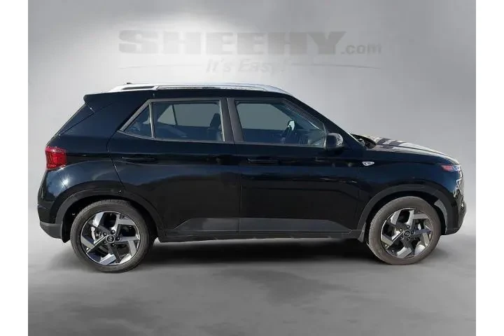 $18111 : Hyundai VENUE 2022 SEL 4dr C image 10