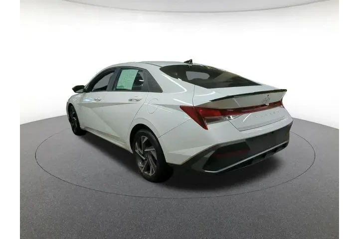 $20600 : Hyundai ELANTRA 2025 SEL Spo image 4