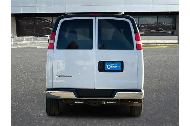 $20999 : Chevrolet Express 2017 LT 35 image 8