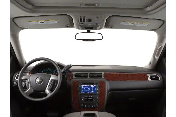 $10999 : Chevrolet Suburban 2013 4x4 image 4