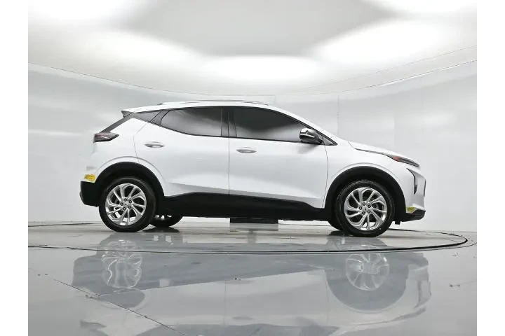 $16511 : Chevrolet Bolt EUV 2023 LT 4 image 4
