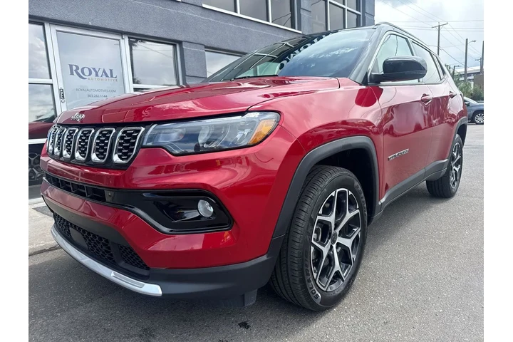 $24995 : 2025 Compass Limited 4x4 image 2