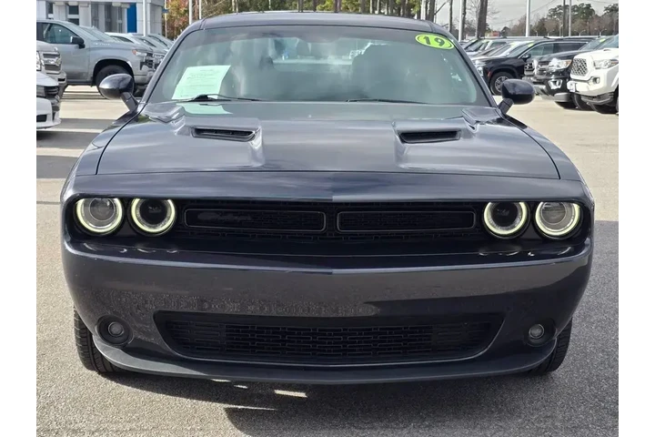 $19991 : Dodge Challenger 2019 SXT 2d image 8