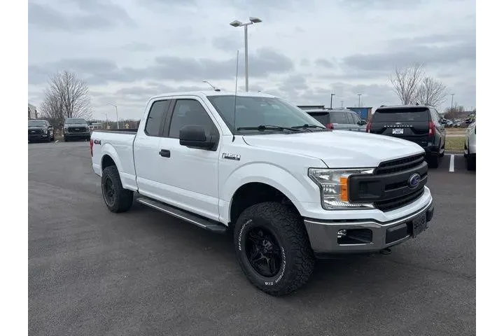 $23000 : Ford F-150 2019 4x4 XL 4dr S image 1