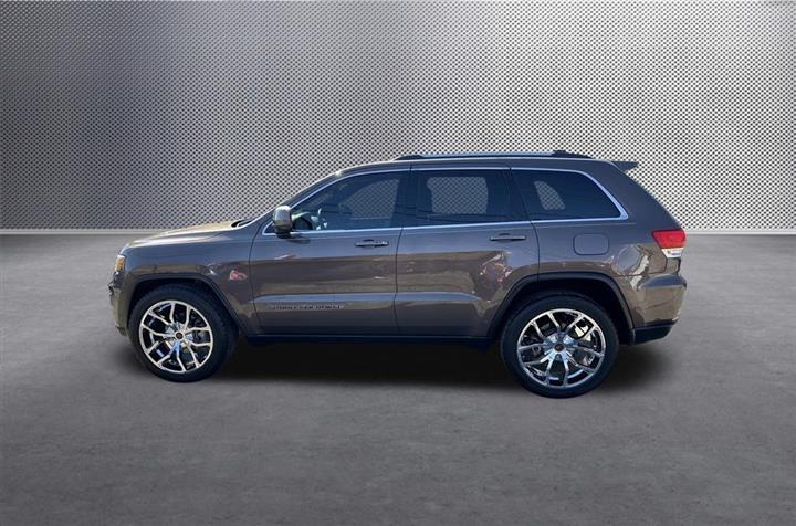 $16363 : 2017 Grand Cherokee Laredo image 4