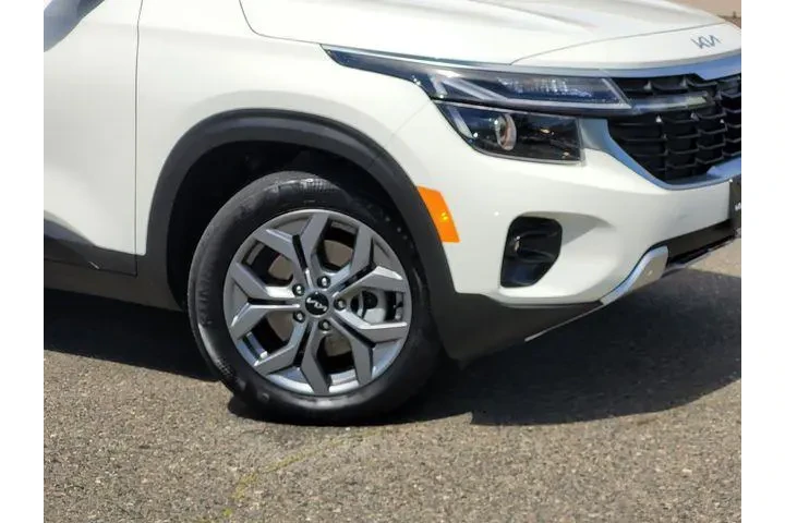 $24269 : Kia Seltos 2024 AWD S 4dr SU image 6