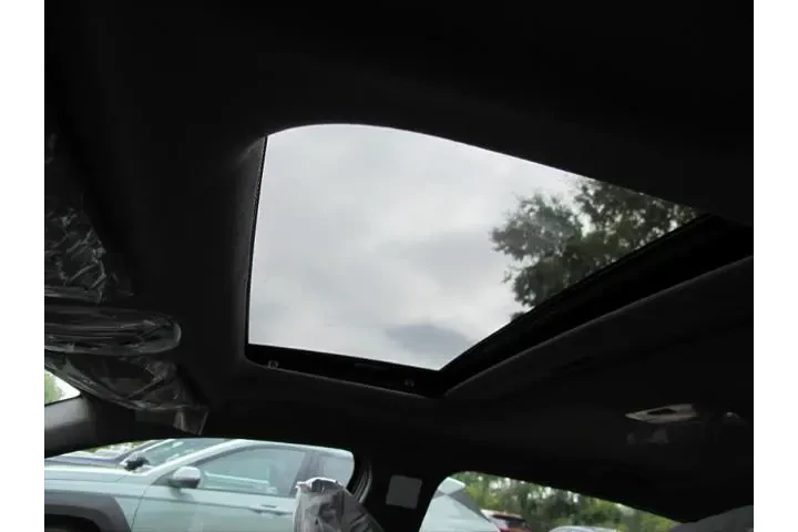 $27490 : Hyundai ELANTRA 2025 SEL Con image 4