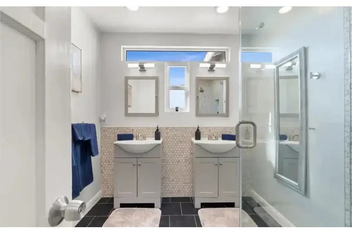 $2500 : Nine Home for rent in Los Ange image 5