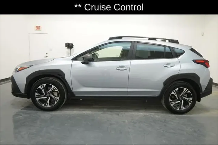 $27412 : Subaru Crosstrek 2025 AWD Pr image 4