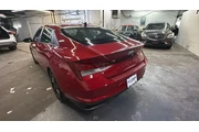 $17501 : Hyundai ELANTRA 2022 SEL 4dr thumbnail