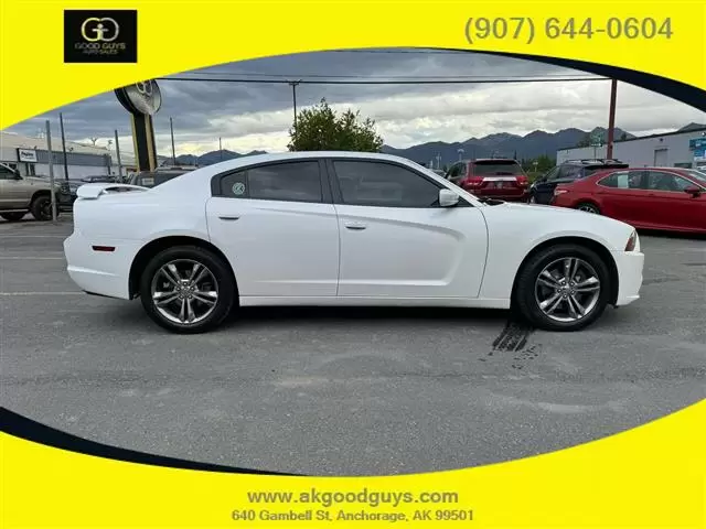 2014 DODGE CHARGER SXT SEDAN image 9