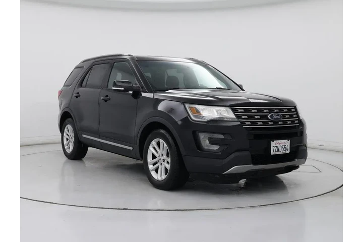 $16998 : Ford Explorer 2017 XLT 4dr S image 1