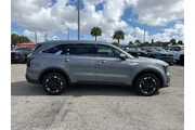 $27988 : Kia Sorento 2025 S 4dr SUV thumbnail
