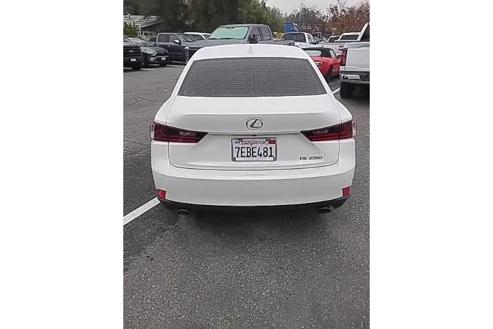 $18988 : Lexus IS 250 2014 4dr Sedan image 2