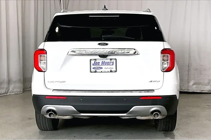 $29811 : Ford Explorer 2023 AWD Limit image 4